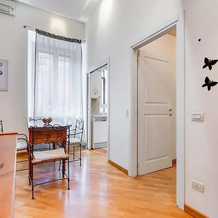 Crescenzio St Peter's House Rome